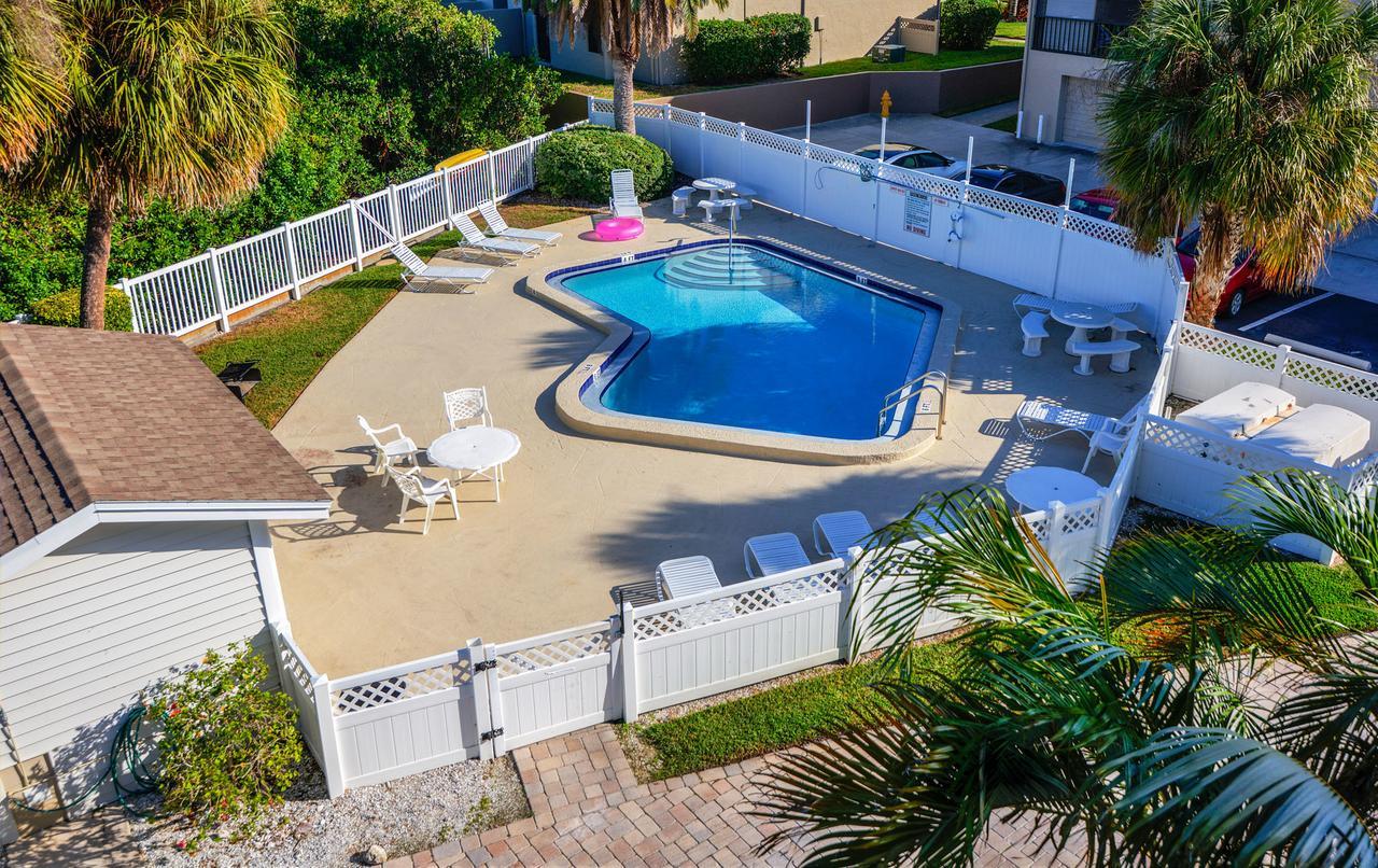 Intercoastal Beach Suite 克利尔沃特 外观 照片